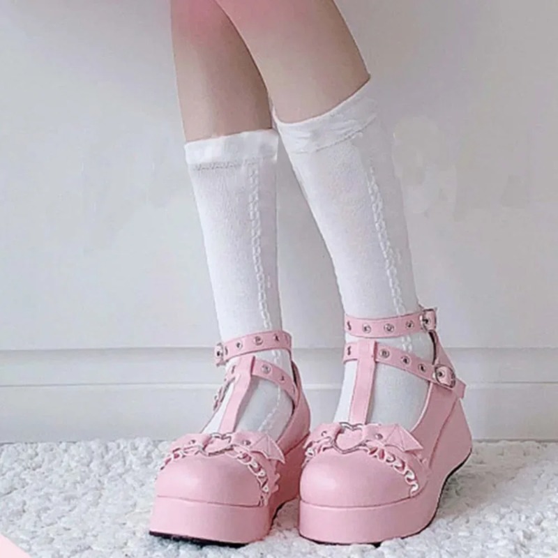 New Sweet Heart Buckle Wedges  - đánh giá và giá Boots