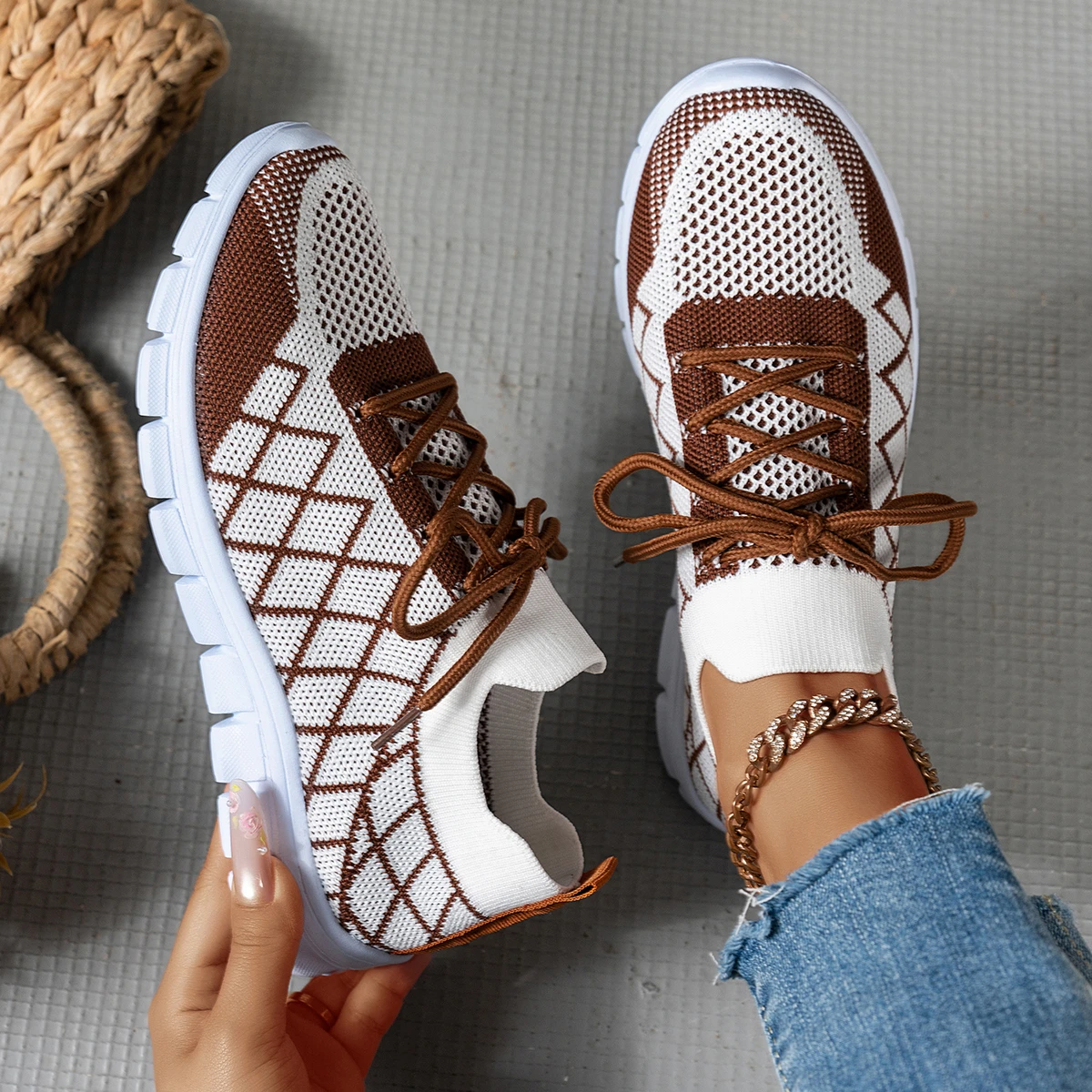 Women Knit Sock Sneakers, Rhom - đánh giá và giá Knit Fabric Lace Up Sneakers